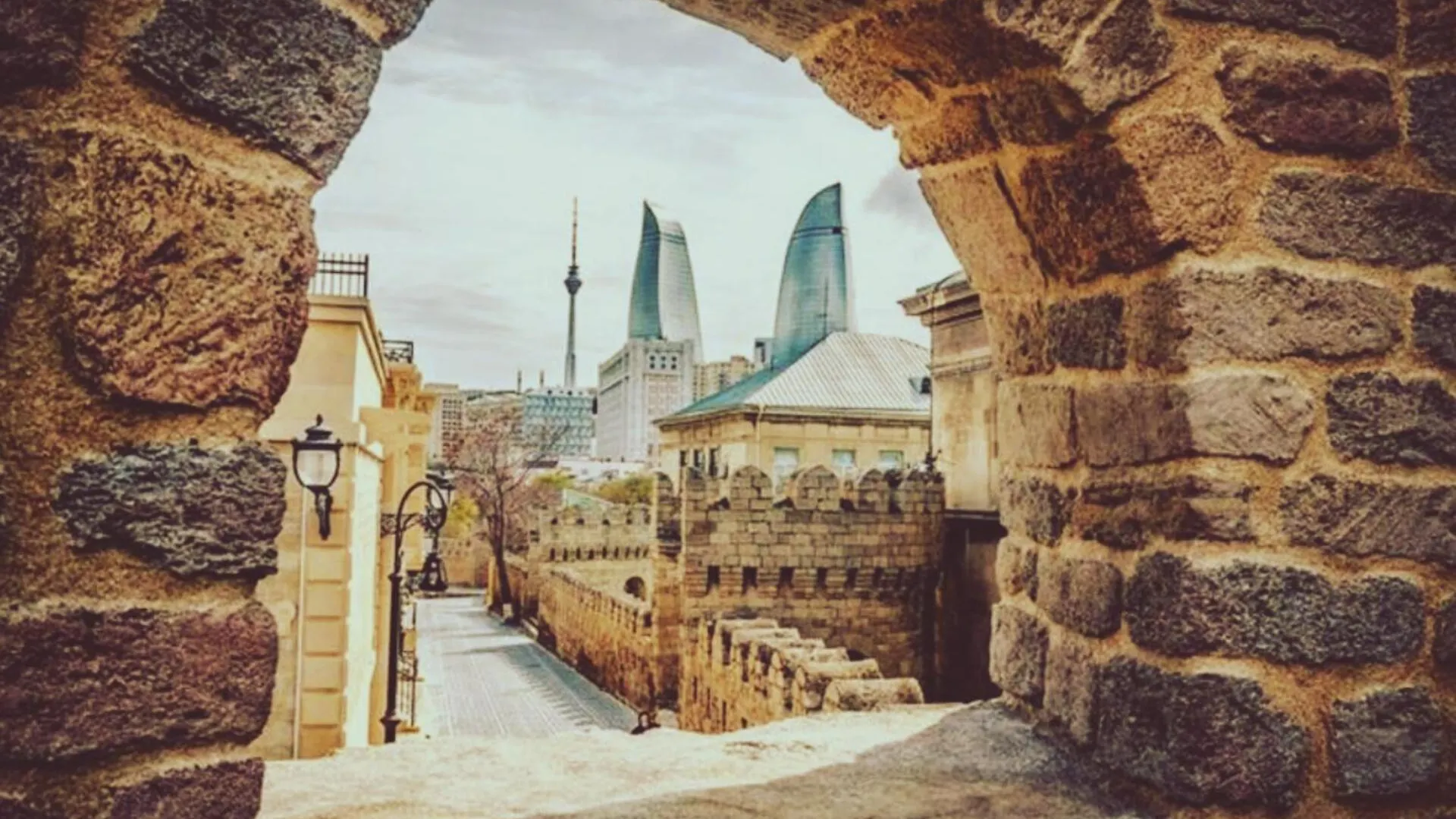Relax Hostel In Old City Baku